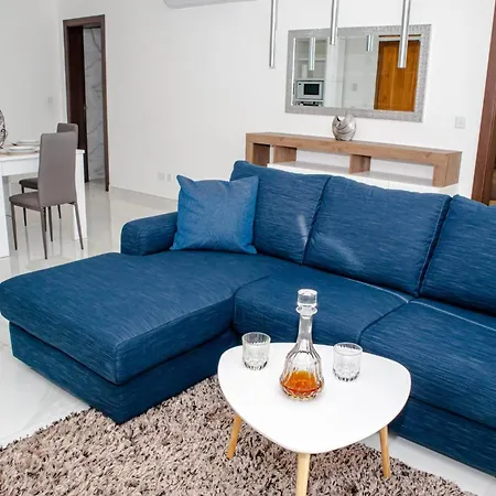 아파트 Brend New One Bedroom Penthouse